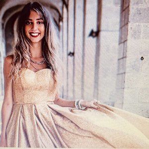 Ball Gown Gold sparkle w/Full skirt. Completely elegant.